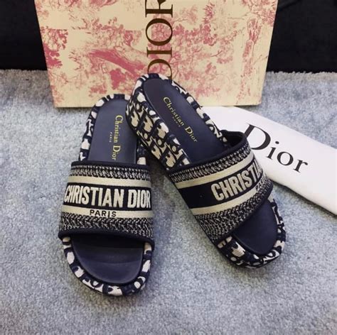 chritian dior slippers